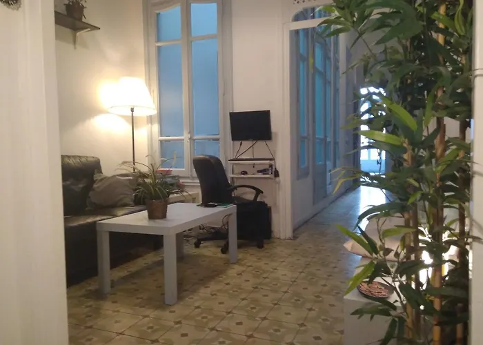 The Hipstel Gran Via 2*