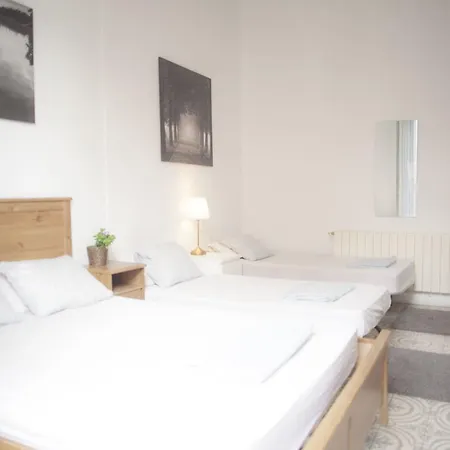 Guest house The Hipstel Gran Via